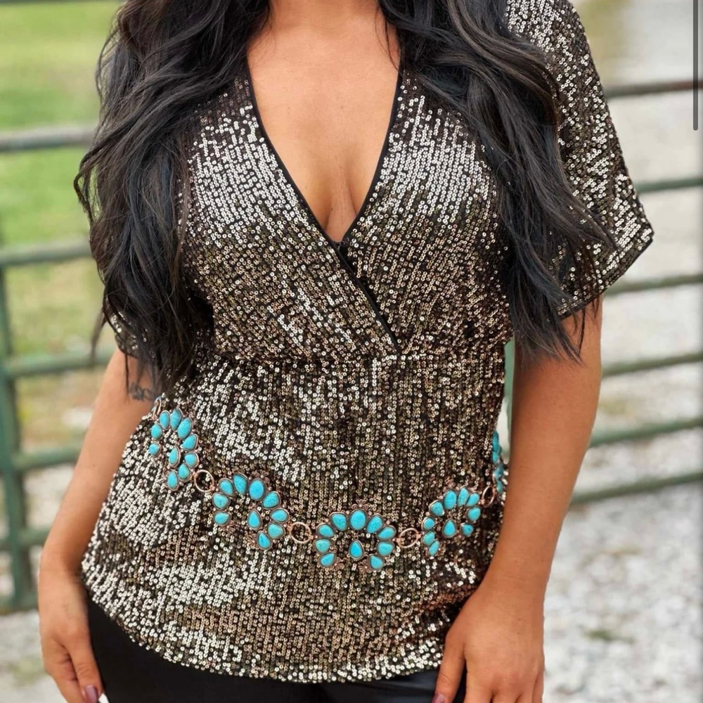 Black and Gold Sequin Top - 3x (fits like a 2x) - NWT